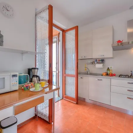 La Perla Bianca View - Happy *